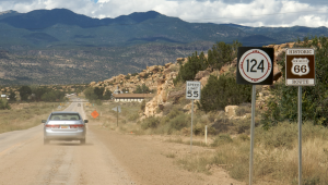 kinderen bezig houden vakantie auto