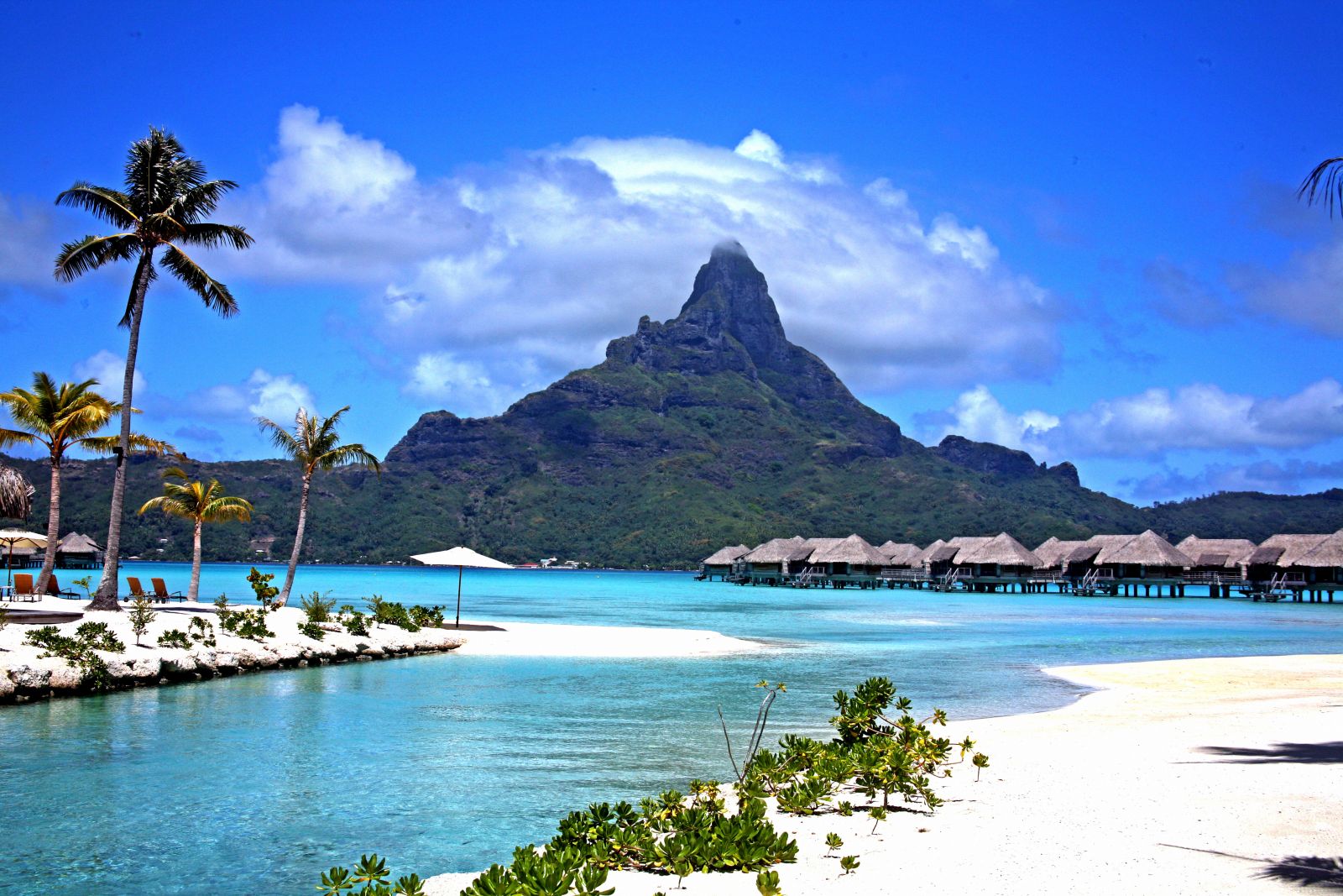 Baia Do Sancho, top vijf beste stranden, beste stranden ter wereld, paradijselijke stranden